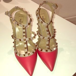 Valentino Rock Stud Pumps - Pink 👠